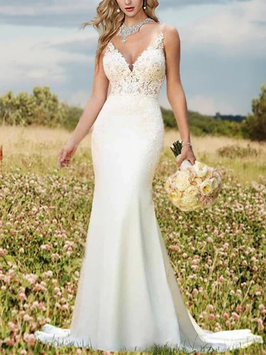 Wholesale Mermaid/Trumpet V-Neck Sleeveless Wedding Dresses Court Train With Appliques